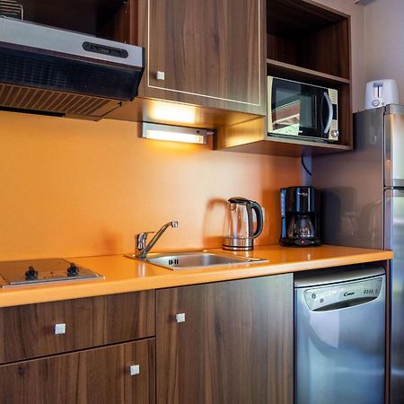 Studio 4 Personnes Avec Piscine Et Sauna - Residence Chateau Des Magnans - Jausiers - Fr-1-165B-45 Ngoại thất bức ảnh